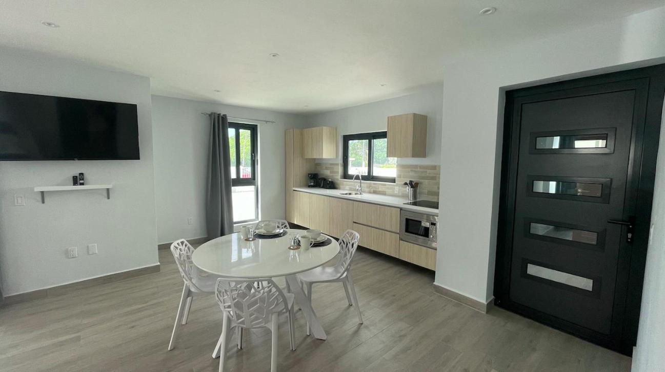 דירות וילמסטאד Whitehouse Boulevard, Close To Mambo Beach And City Centre מראה חיצוני תמונה