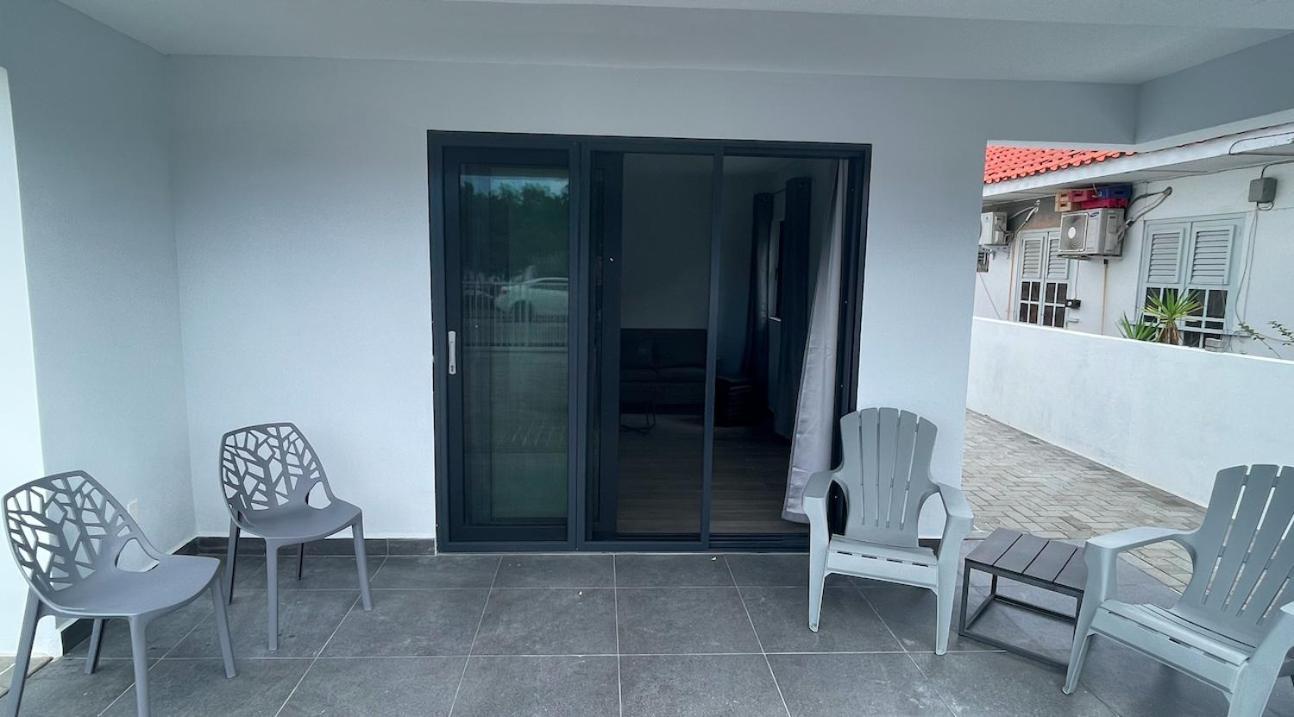 דירות וילמסטאד Whitehouse Boulevard, Close To Mambo Beach And City Centre מראה חיצוני תמונה