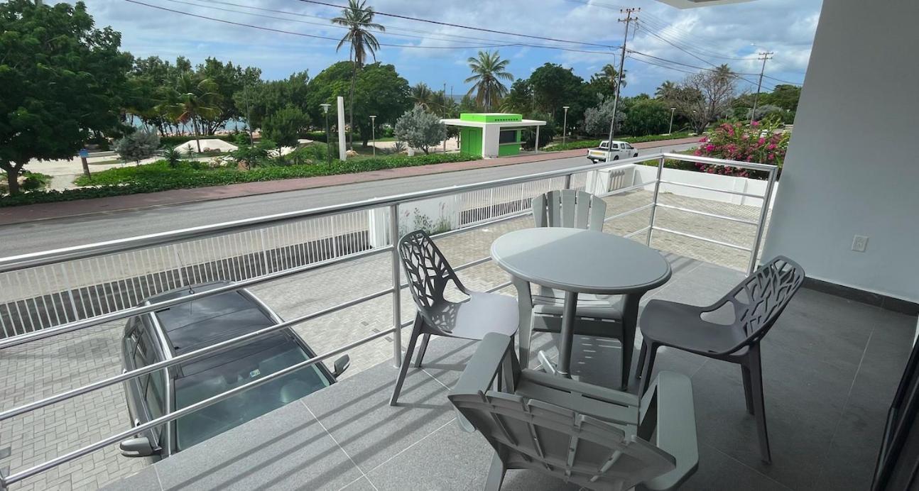 דירות וילמסטאד Whitehouse Boulevard, Close To Mambo Beach And City Centre מראה חיצוני תמונה
